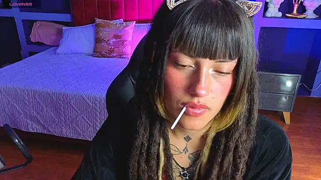 _sharlotte777 webcam