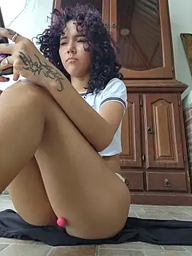 Isabella_Stark webcam