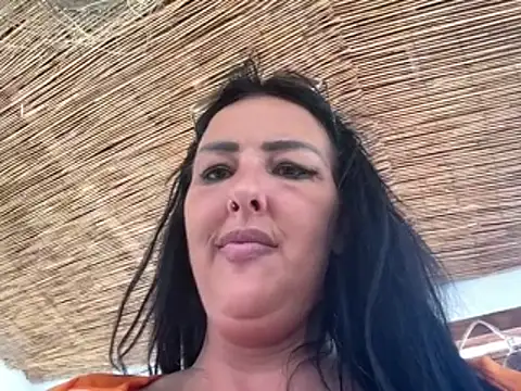 TiffanyRoxx live sex cam