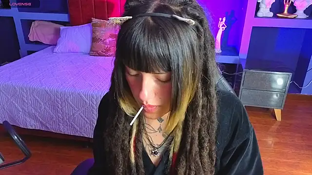 _sharlotte777 webcam