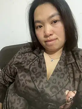 Nhung584 webcam