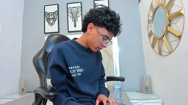 adams_bobby (M twink) - Cum Show🍆💦