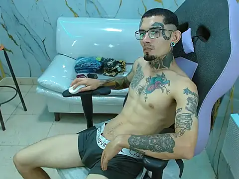 Boy_tatto77 webcam