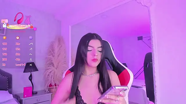 KarelyMitchel webcam