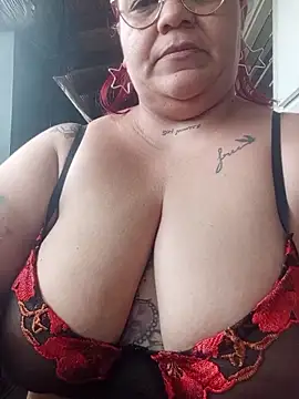 OneLustyBBW webcam