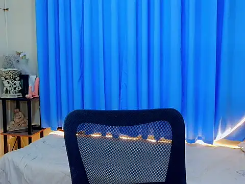 Mimi_Mckinley webcam