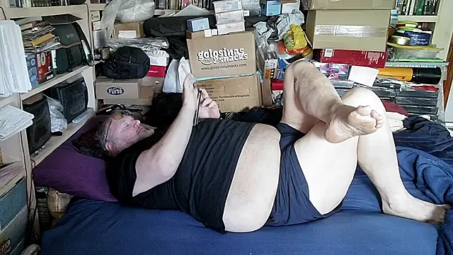 hadeszeuss2 (M mature) - #beardy #big #big-balls #hairy #hd #masturbation #mature #small-audience #small-cock #spanish #spanish-speaking #straight #uncut #white