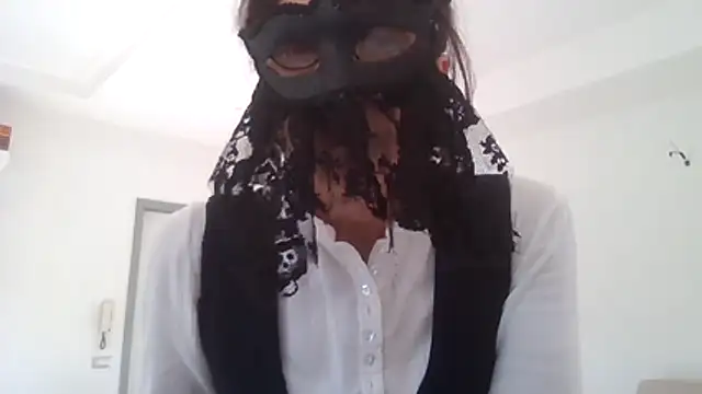 HelenTiAscolta webcam