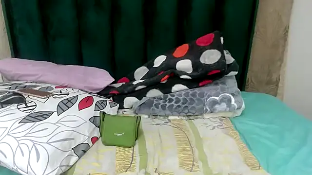 CaramelMelons78 webcam