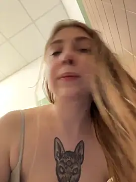 Sunny___Bunny webcam