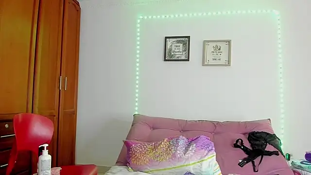 selena_jhonson webcam