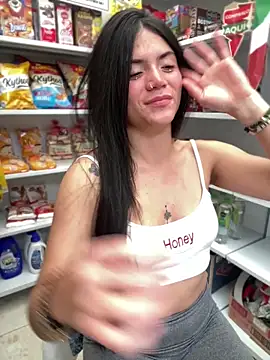 PamelaJonsom_ webcam