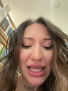 SaintSquirt Stripchat cam model