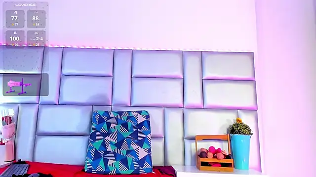 LovelyNickii webcam