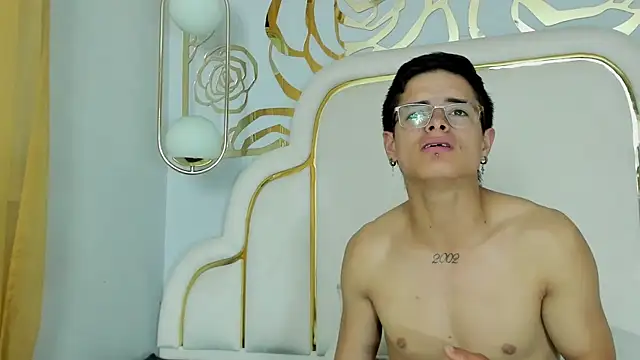 midnightlust_vc webcam