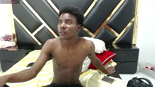 NoahJhonson69 webcam