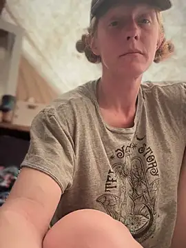 GoldenFlameGoddess webcam