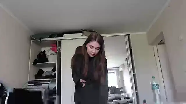 delightful_sofi webcam