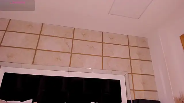 crystal_rose__ - Crystal_Rose__'s free webcam - UK Sex Cams