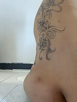 Webcam Model (KarolVIPXXX)  is live.Free join now!