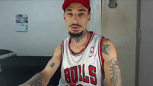 emiliano_hottt webcam