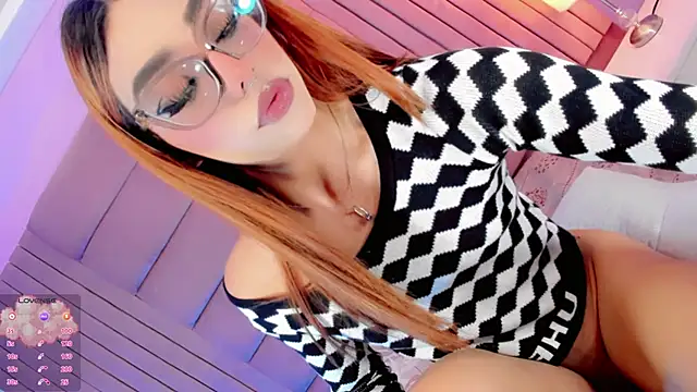 Camille_deluxe webcam