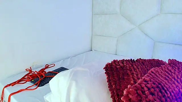 elizawiliamst webcam