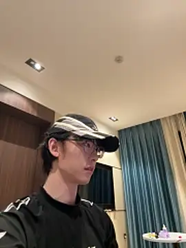 1a1a1alll (Ask my age) - show ass