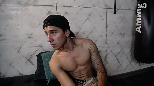 andy_joy_ (M young) - Flex + Oil 🔥