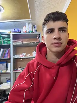 adrianrinaldi (M twink) - masturbate your cock 19 cm