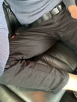 bmwe71 (M young) - Cum Chou sperma