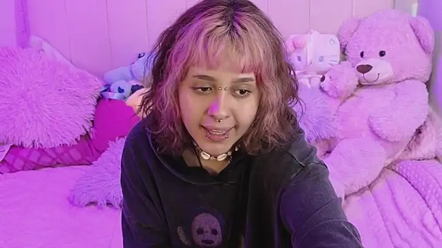 NekoWaifu webcam