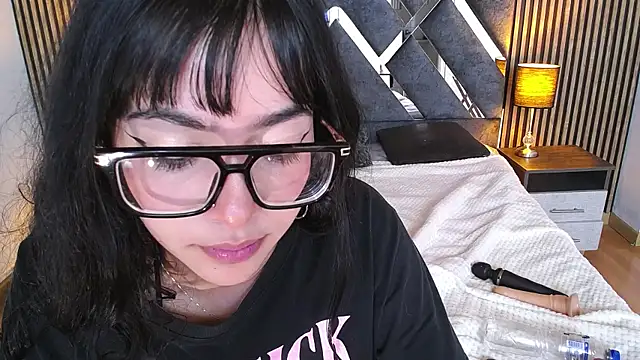 Amy_channel webcam