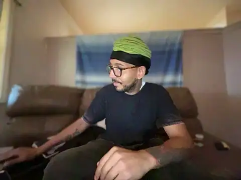 ThrowedWorldWide webcam