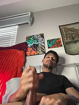 BigPrettyDick777 webcam