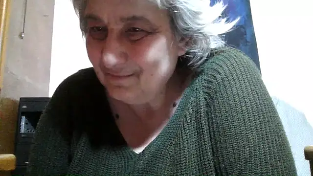 ExquisiteMature webcam