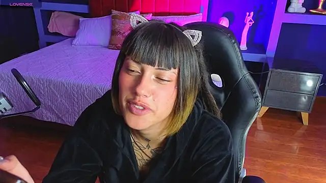 _sharlotte777 webcam