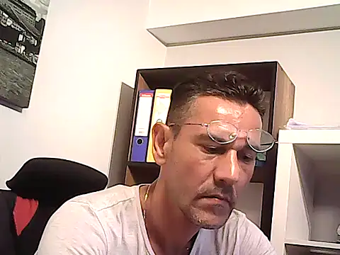 mastercharisma35 webcam