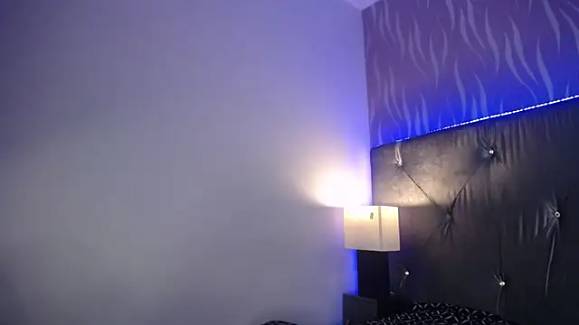 KayaBrown live sex cam