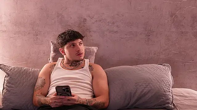 Nicky_and_Blake webcam