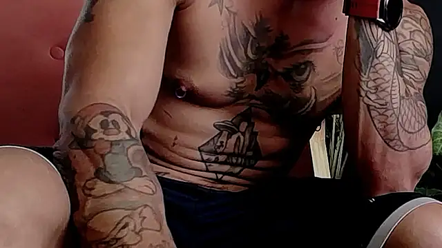 callme_douglas webcam