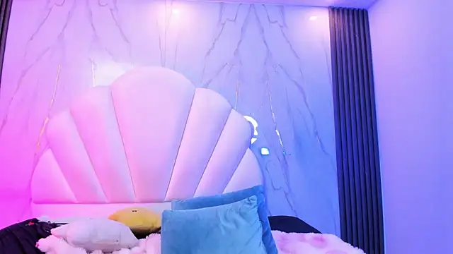 AliiceWonderland_ webcam