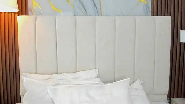 Victoria_Guzman webcam