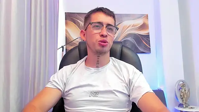 Tommas_Jhonson webcam