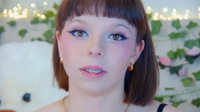 ElisabethDavis webcam