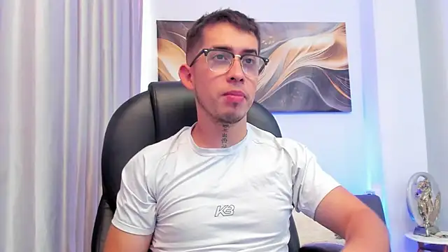 Tommas_Jhonson webcam