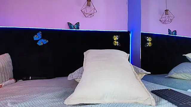 Anastasia_Whitee webcam