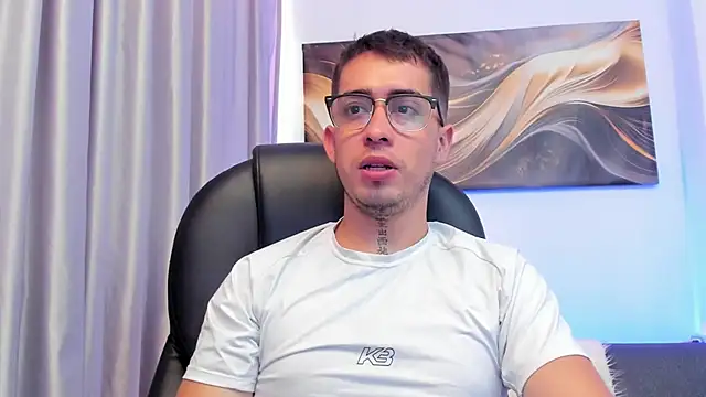 Tommas_Jhonson webcam