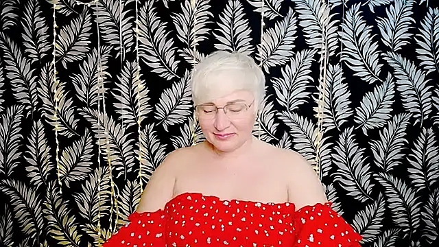 Olivia_playful webcam