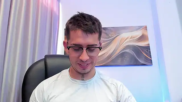 Tommas_Jhonson webcam